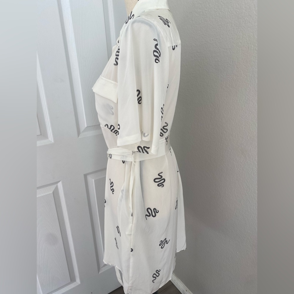 L’agence 100% Silk Snake Chain Print Dress and Shirt Size Small - Picture 5 of 10